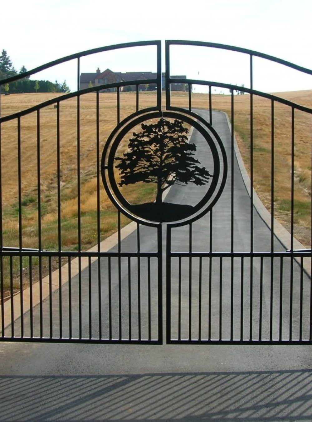 Custom-Gate-OI-HarrisonKevin-102